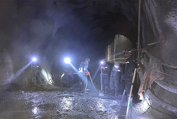 陜煤建設(shè)礦建三公司崔木項(xiàng)目部：春節(jié)不停工，力爭“開門紅”