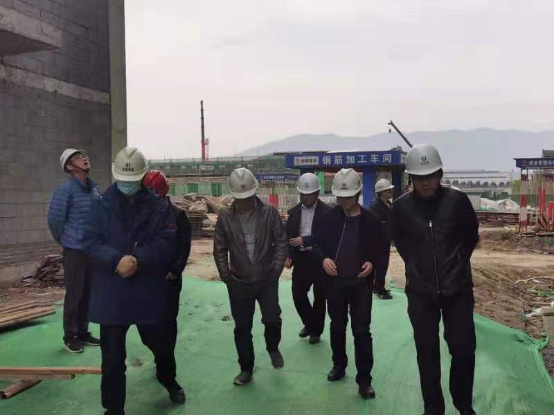 陜煤建設承建的中儲糧西安直屬庫有限公司工作塔、卸糧站順利通過主體驗收