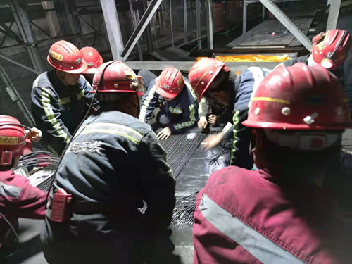 【五一專題】陜煤建設(shè)機(jī)電安裝公司：安裝檢修不停歇 五一勞動掀熱潮