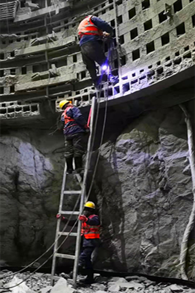 陜煤建設(shè)礦建三公司天山項目部：不待揚(yáng)鞭自奮蹄