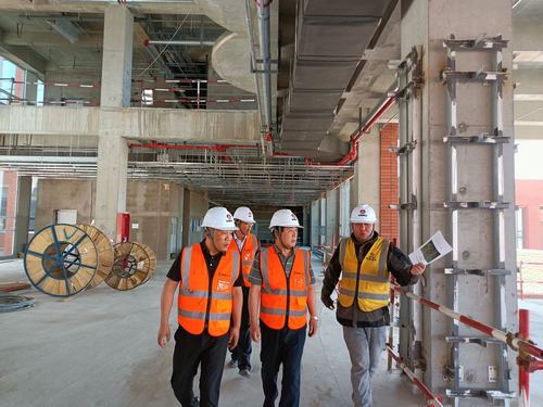 陜煤建設銅煤公司十六項目部創(chuàng)建綠色示范工程迎來省級建筑業(yè)協(xié)會驗收